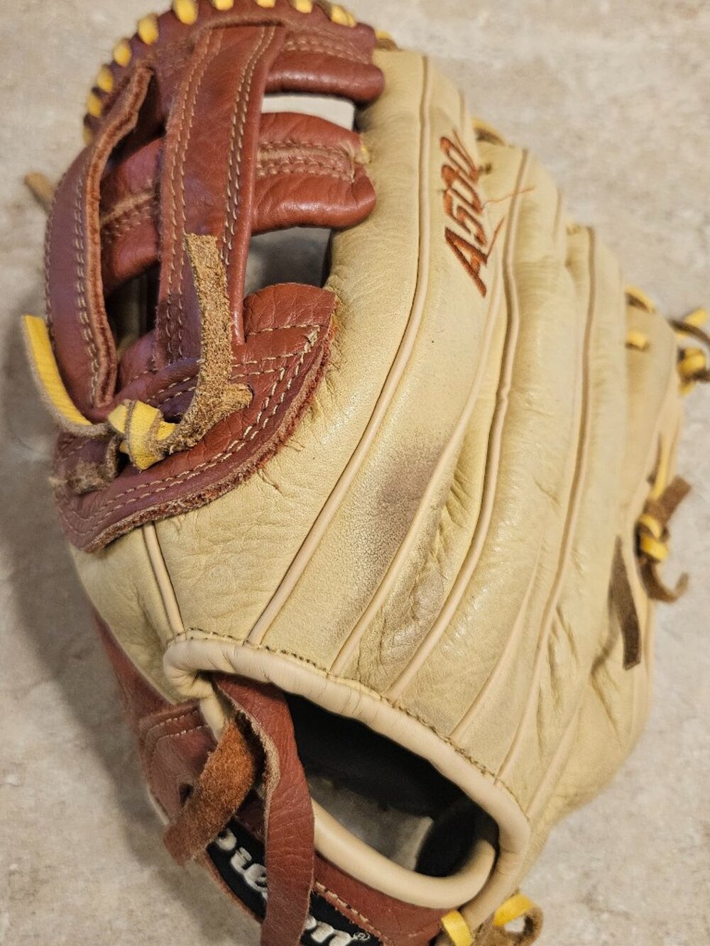 Wilson A500 12” Baseball Glove Left Hand Throw (Right Hand Wear) Brown Tan Leath